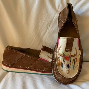 Ariat women's floral steer head print tan suede 'cruiser' slip on shoes
